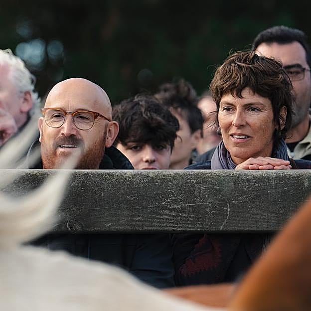 Tomás (Javier Cámara) y Maite (Mónica López) en un momento de la Rapa. 