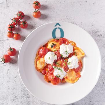 Imagen secundaria 1 - El local de Gran Vía, los tortellone y los gnocchis tartufato de Ôven Mozzarella. 
