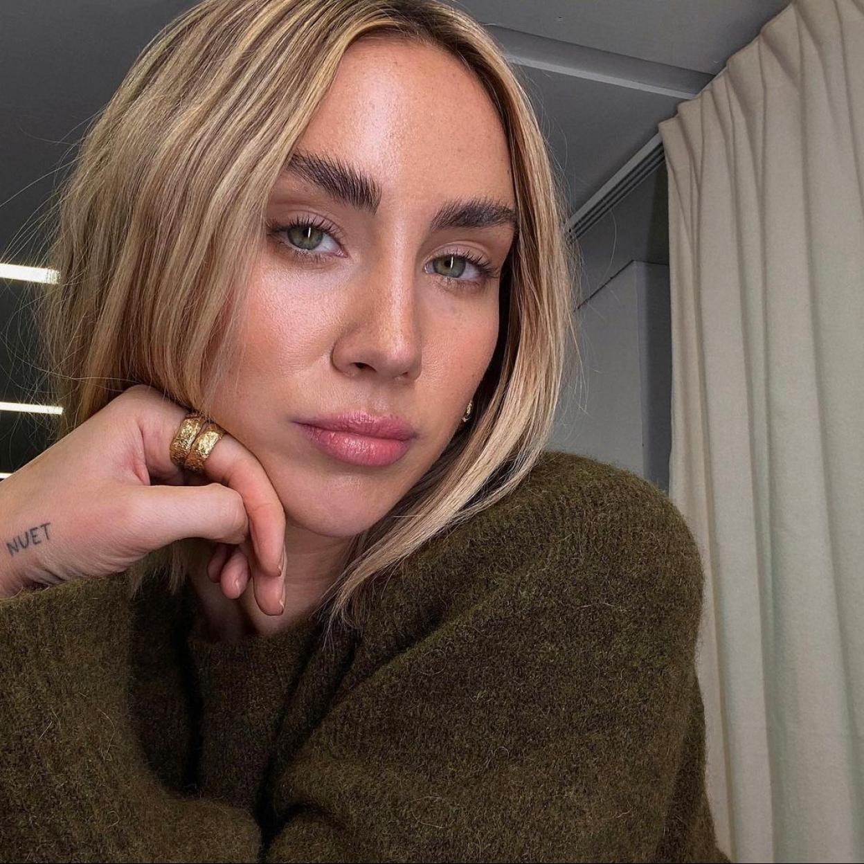 Pincha en la imagen para probar otros sérums y cremas que ayuden a reducir el acné.