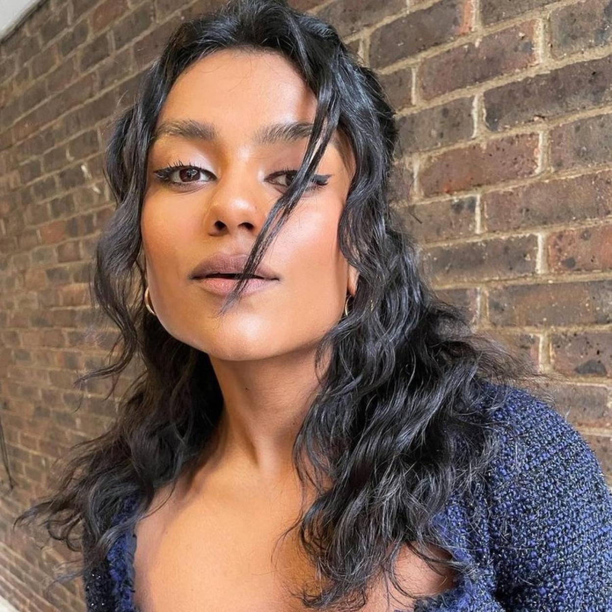 Pincha en la imagen para descubrir más productos para el pelo rizado y lucir pelazo.