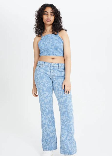 Imagen - Estos vaqueros de H&M tienen un bonito estampado floral