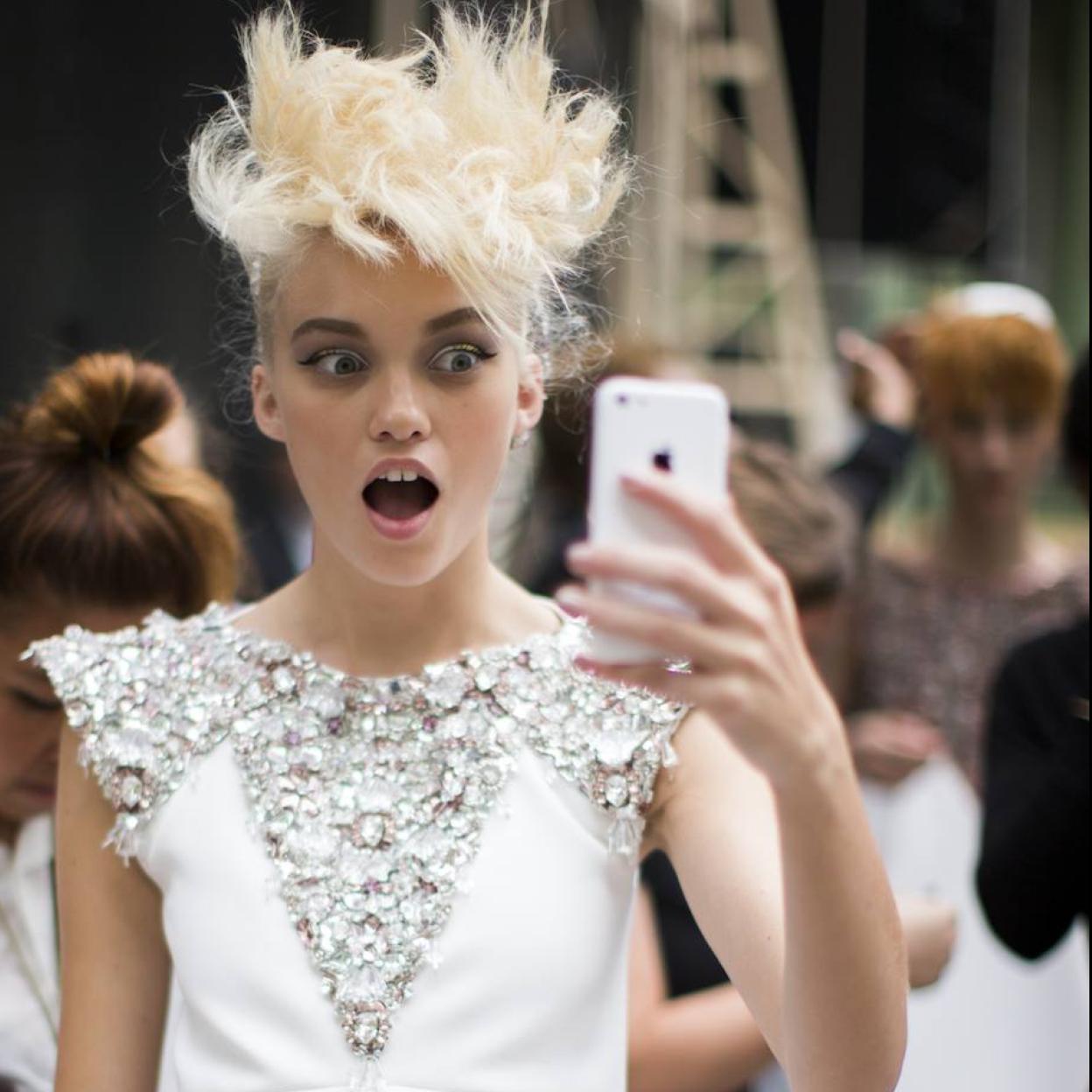 Muchas personas al ver a sus conocidos en las redes sociales no les reconocen.