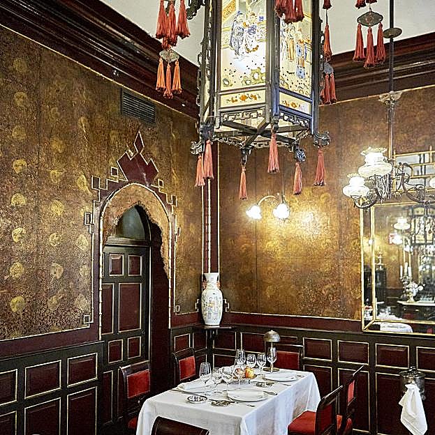 Imagen del salón japonés del Lhardy, en el que se han vivido momentos muy relevantes para la política de nuestro país. 