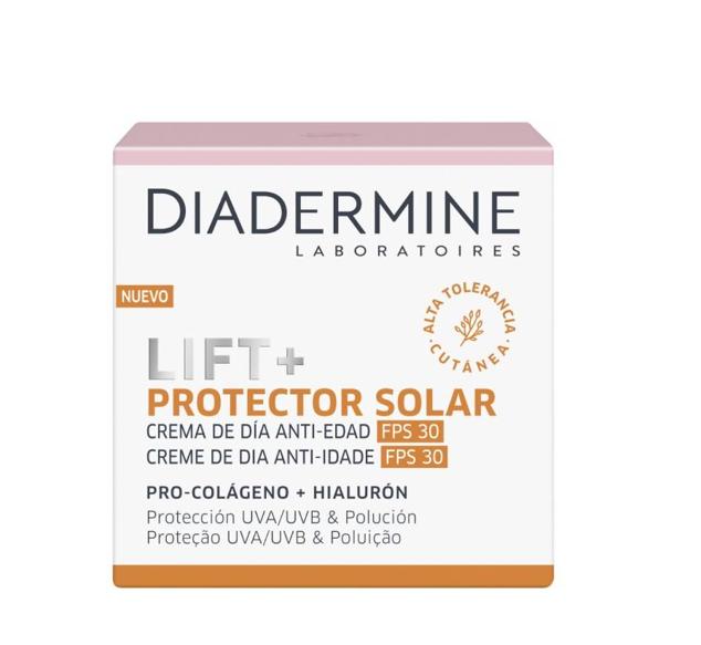 Una crema de día hidratante, antiedad y protectora que cuenta con un SPF30 y combate los daños de la radiación y la polución, mientras deja una piel sedosa, flexible y fortalecida. LA fórmula utiliza pro-colágeno para reconstruir la estructura de la piel y obtener un efecto lifting, junto a la tecnología Skinplex. Por otra parte, el hialurón trabaja para rellenar la piel. Y, los antioxidantes harán que el tono se ve mucho más uniforme.