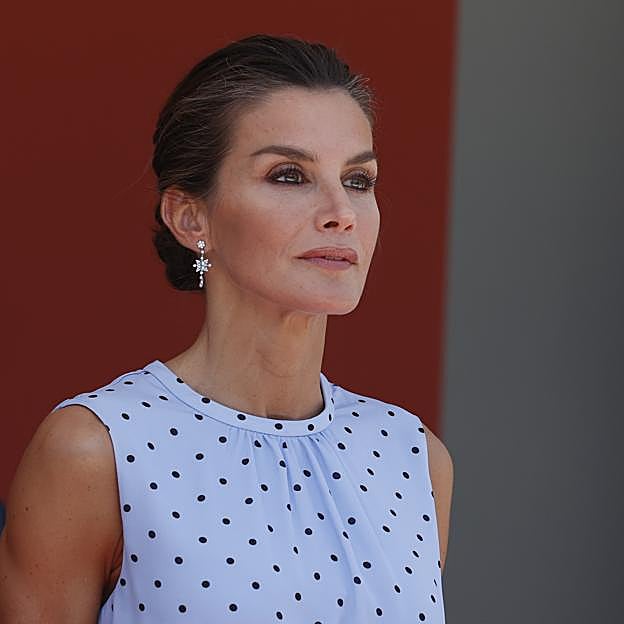Críticas, bullying, soledad y momentos durísimos: los obstáculos que ha superado Letizia Ortiz para convertirse en reina de España