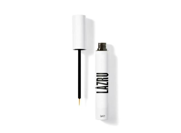 El sérum de Lazru podrás utilizarlo hasta dos veces al día durante toda la semana. Destaca por no tener hormonas en sus ingredientes y conseguirás resultados de crecimiento maravillosos. Precio: 59 €. 