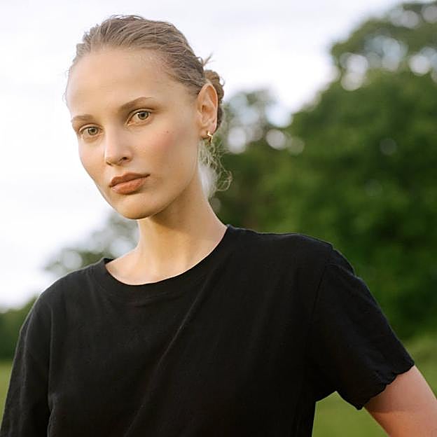 Sérums, cremas y trucos para una piel más limpia y joven con la que te podrás olvidar del maquillaje este verano