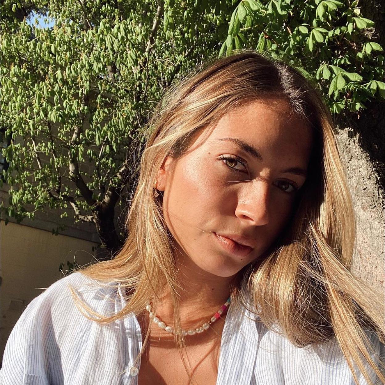 Este es el champú viral con coco y aguacate que consigue que tu melena crezca más rápido (y no para de agotarse)