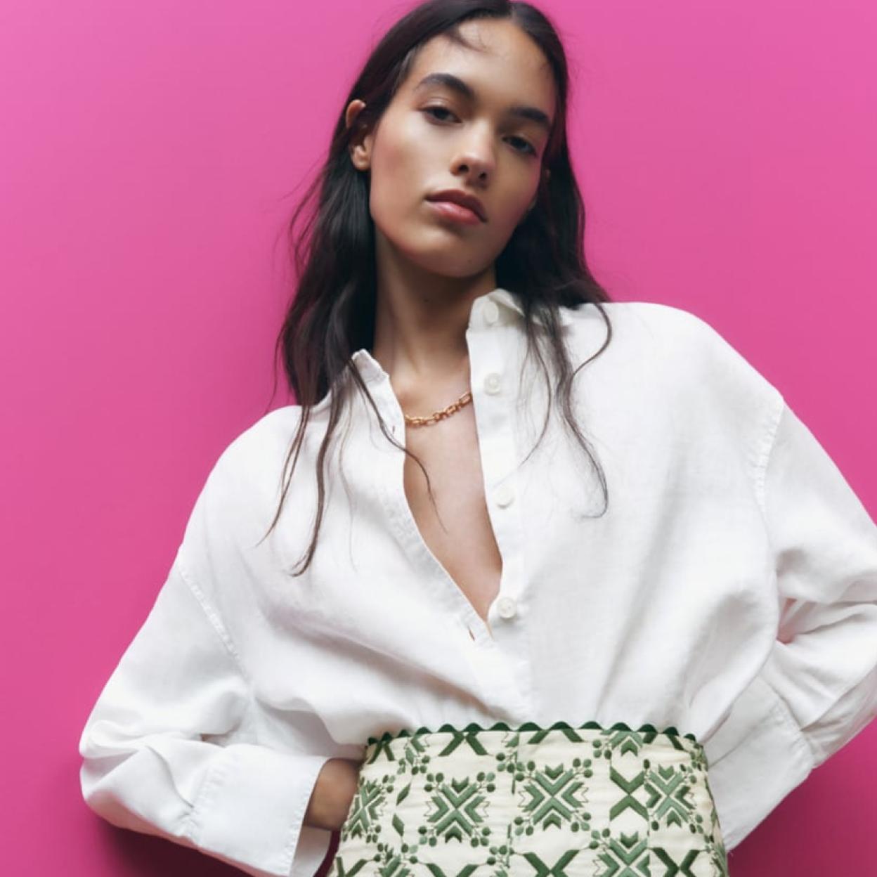 ¿Unas bermudas que estilicen, hagan tipazo y combinen con todo? Zara dice sí a un modelo precioso que hace las piernas más largas