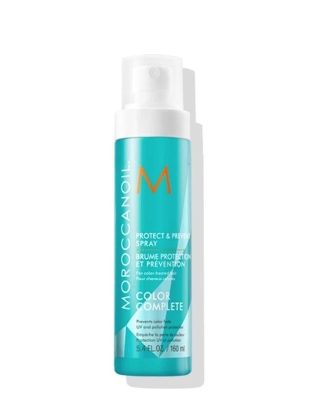Color Complete es perfecto para los cabellos teñidos ya que ayuda a que el tinte no se oxide y se prolongue la duración de las visitas a la peluquería. Además, se puede utilizar también para la playa o la piscina, ya que cuenta con protección solar para absorber los rayos UV (32 euros). 