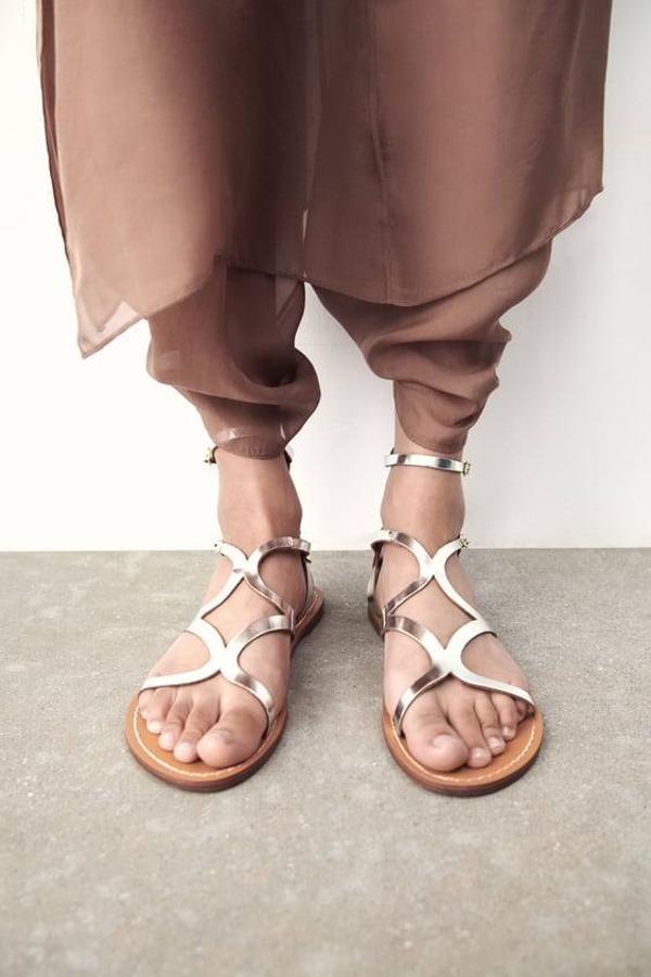 Estas de Zara tienen un cierre de hebilla en el tobillo