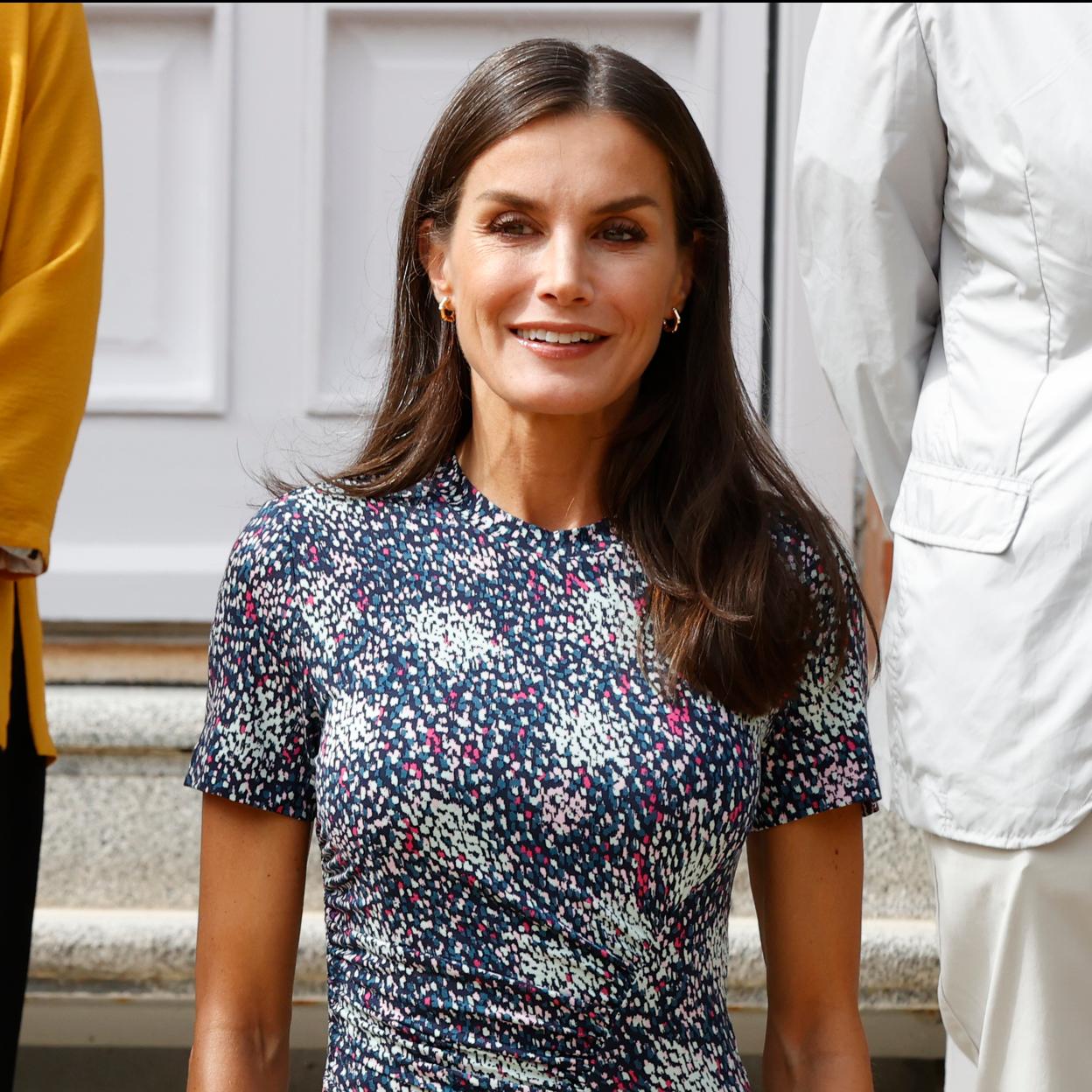 La reina Letizia con un vestido de Hugo Boss.