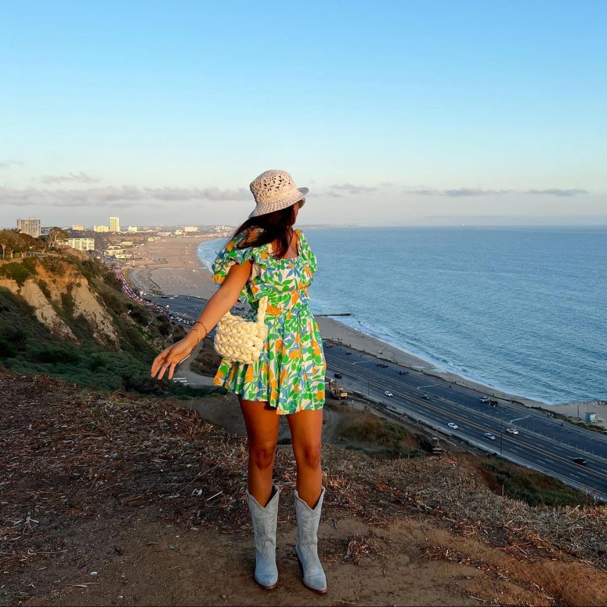 Los seis vestidos más cómodos y amplios para el verano que favorecen y podrás ponerte con todo tu armario