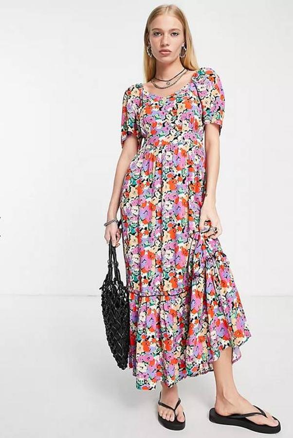 Hemos encontrado este vestido largo en Asos