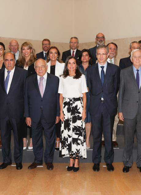 Imagen - La reina Letizia con una falda de Zara. / GTRES