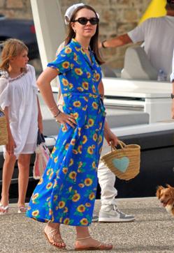 Imagen secundaria 2 - Alexandra de Hannover y su pareja de vacaciones.