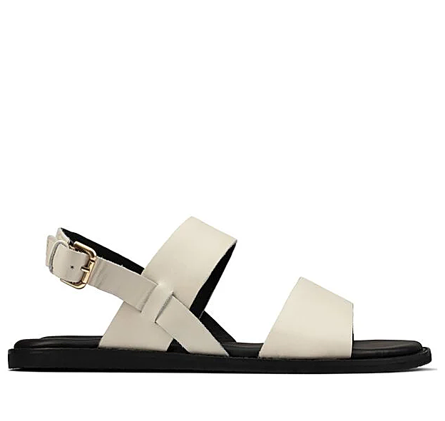 Imagen principal - Ficha el vestido rojo de Primark baratísimo, cómodo y ponible que se va a convertir en el favorito del verano