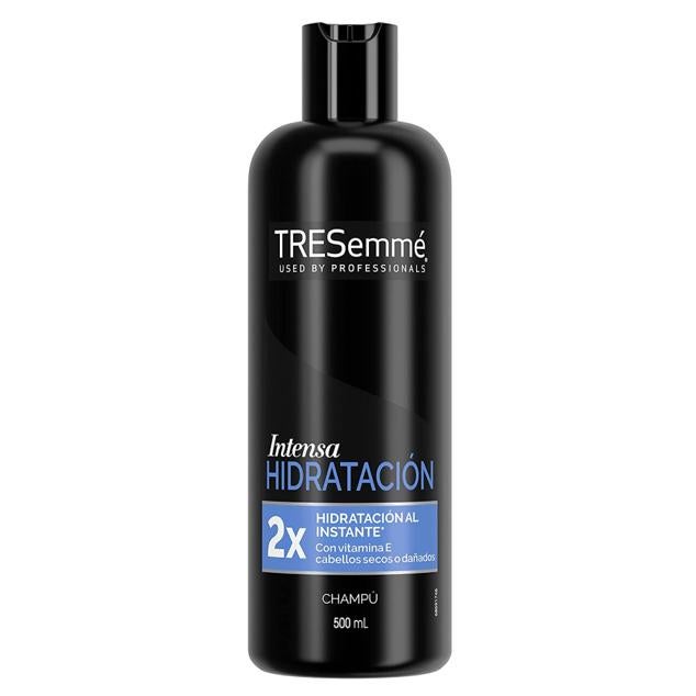 Este champú localiza las zonas más secas de tu pelo y restablece la hidratación al tiempo que lo fortalece. Diseñado con tecnología Micelar, limpia suavemente. Formulado con vitamina E, proporciona vitalidad y suavidad​ y genera un aspecto saludable​ y un acabado de peluquería.  Precio: 3,39 euros en Amazon .