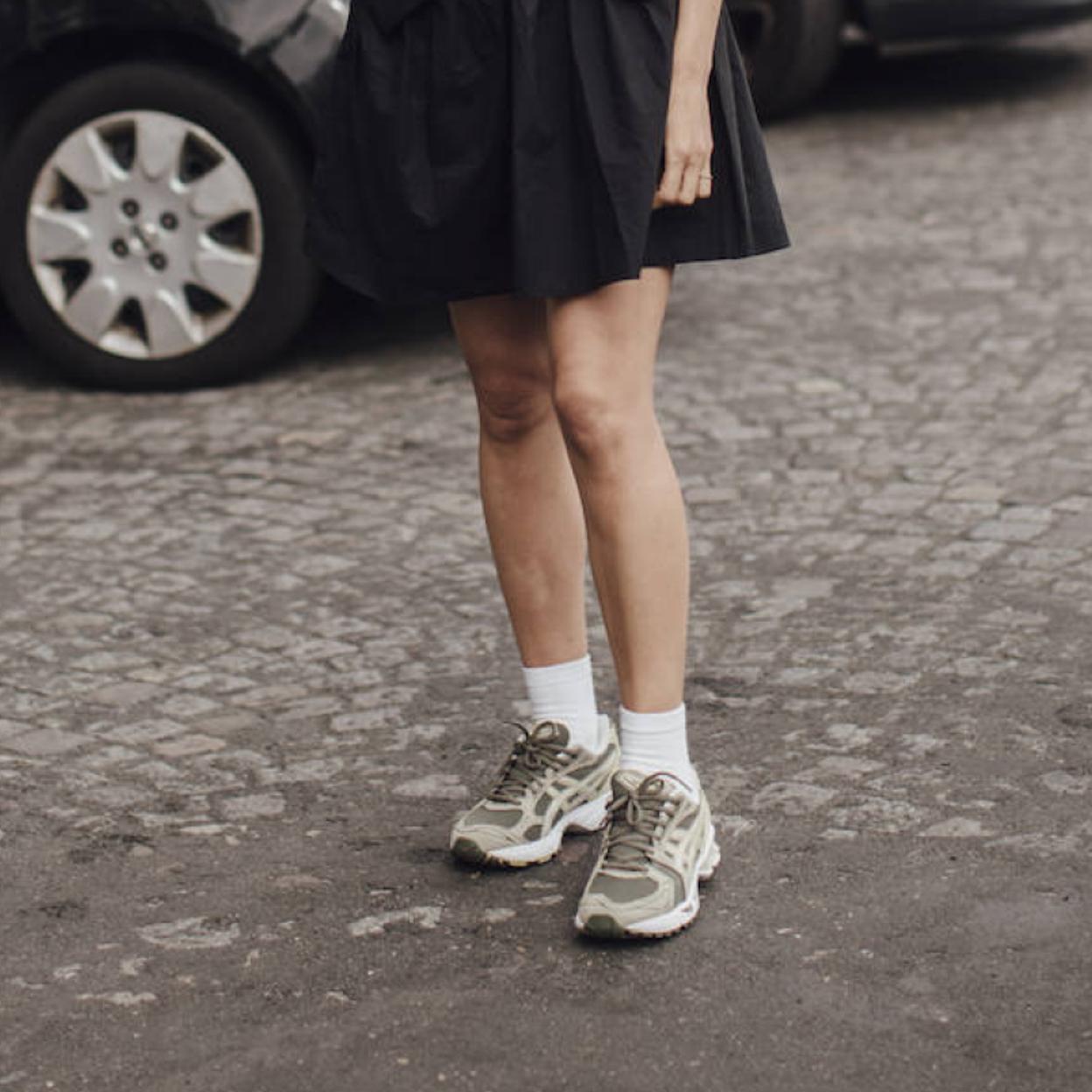 Pincha en la foto para ver los zuecos más bonitos de la temporada para sumarte a la tendencia que va a triunfar este verano