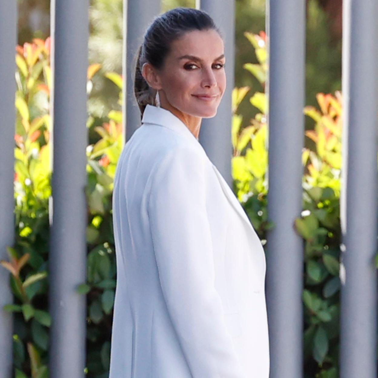 La reina Letizia durante la visita al centro de refugiados ucranianos.