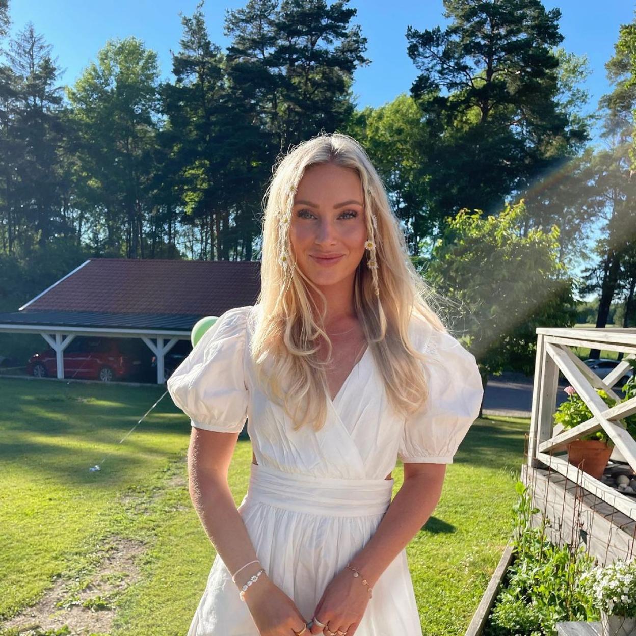 El tratamiento sin aclarado con ingredientes naturales para pelo muy seco que nutre en profundidad y previene el encrespamiento