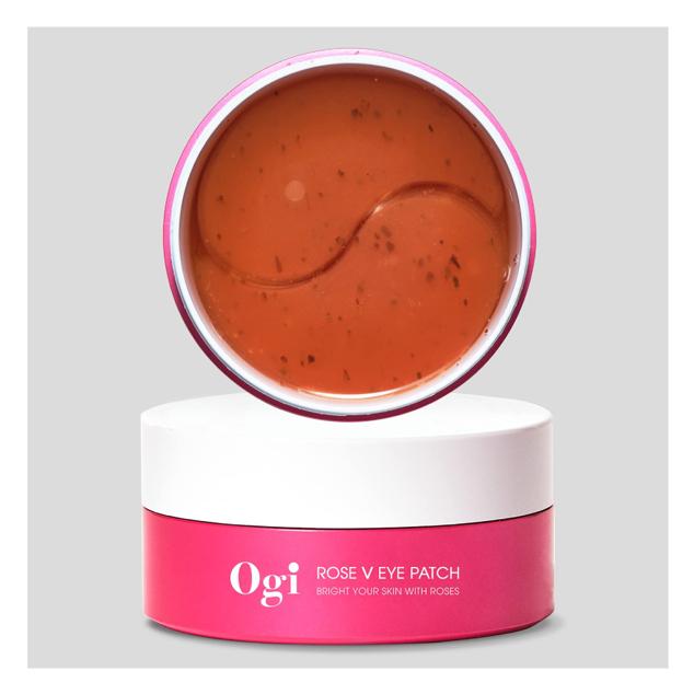 Estos parches para los ojos son refrescantes y nutritivos. Contiene extracto de rosa, que ayuda a tonificar y mejorar la vitalidad de la piel alrededor del área de los ojo, y el agua de rosa, que tiene un efecto antioxidante y antiinflamatorio y suaviza la piel protegiéndola de agentes externos. Precio: 17,91 euros en Douglas. Cómpralo aquí