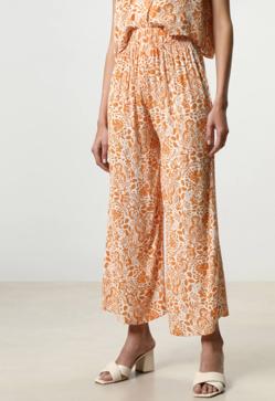 Imagen secundaria 2 - Flechazo con estos pantalones cómodos y estilosos que vienen en cuatro estampados y puedes comprar por menos de 10 euros