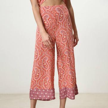 Imagen secundaria 1 - Flechazo con estos pantalones cómodos y estilosos que vienen en cuatro estampados y puedes comprar por menos de 10 euros