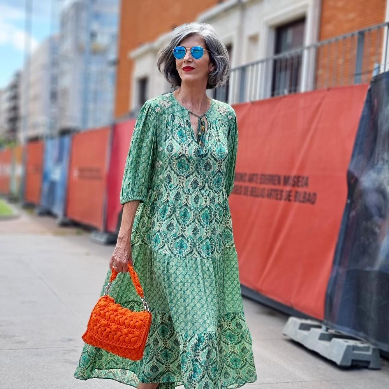 Tres versiones del bolso naranja favorito que obsesiona a las mujeres de más de 50