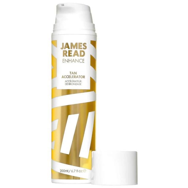 Tan Accelerator de James Read es un potenciador del proceso de bronceado natural que estimula la producción de melanina, consigue y mantiene un tono dorado de piel. Incluye también una pequeña cantidad de bronceador artificial, aloe vera, ácido hialurónico, pimiento de los monjes, algas y vitamina E, para hidratar en profundidad. Es apto para rostro y cuerpo. Cómpralo aquí