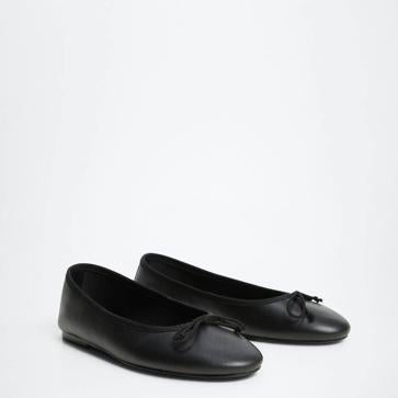 Imagen secundaria 1 - Tres looks del día a la noche con básicos ideales para verano que son de lo más elegante y puedes comprar en el low cost