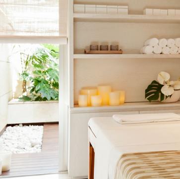 Imagen secundaria 1 - Foto de Ibiza Gran Hotel, sus cabinas de tratamiento y la zona del Spa.