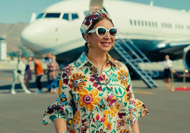 'Loot': la serie que se inspiró en el multimillonario divorcio de los Bezos (pero que no tiene nada que ver con MacKenzie Scott)