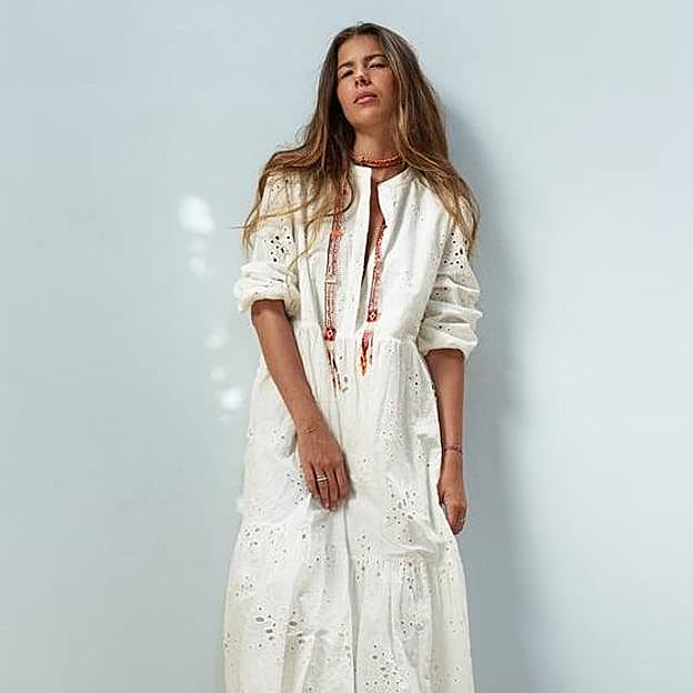 Imagen principal - Vestidos blancos de Zara, H&M y Mango