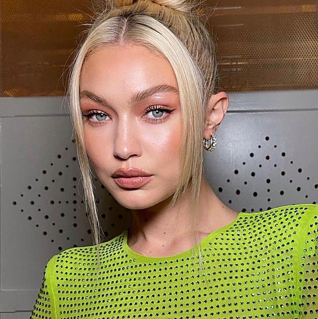 La crema hidratante buena, bonita y barata que las dermatólogas recomiendan y que deja la piel suave y bonita