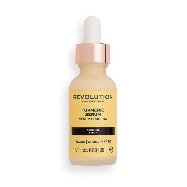 Turmeric Serum de Revolution Skincare combate el aspecto opaco e ilumina en profundidad, además de unifica el tono, reducir el enrojecimiento, calmar la irritación y decongestionar. Para ello, emplea una mezcla de extracto de cúrcuma, aceite de semilla de uva, aceite de semilla de girasol y vitamina E, que también mejoran la apariencia de las arrugas, favorecen la hidratación y protegen frente a los radicales libres. Cómpralo aquí