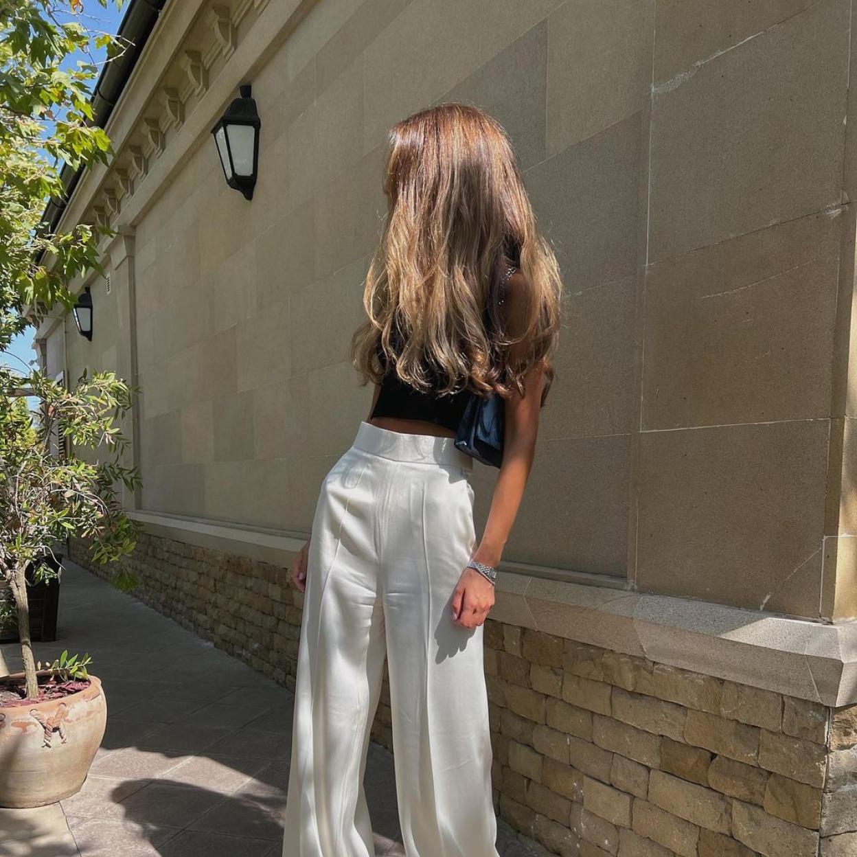 Seis básicos buenos de Massimo Dutti que son atemporales, versátiles y favorecedores