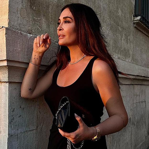 El favorecedor vestido negro de Zara de menos de 30 euros de Vicky Martín Berrocal