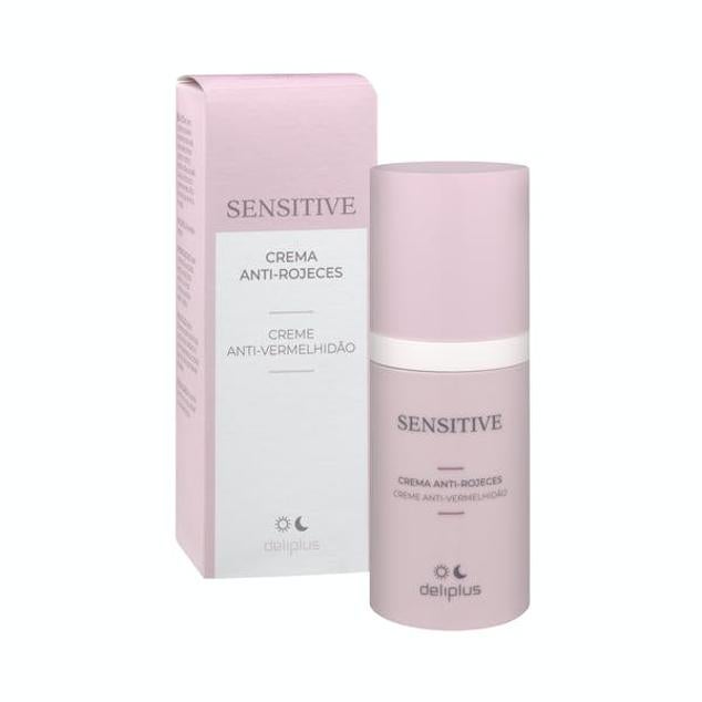 Crema hidratante que alivia el enrojecimiento de la piel. Posee un efecto frescor logrando un confort y bienestar cutáneo duradero. Gracias a su fórmula con pigmentos verdes, unifica el tono de la piel de forma inmediata. Contiene Aster maritimus, Ruscus, Sauco negro, Té verde, Espino amarillo, Olivo, Ácido hialurónico, Aceite de sésamo y Jojoba. Precio: 7 euros.