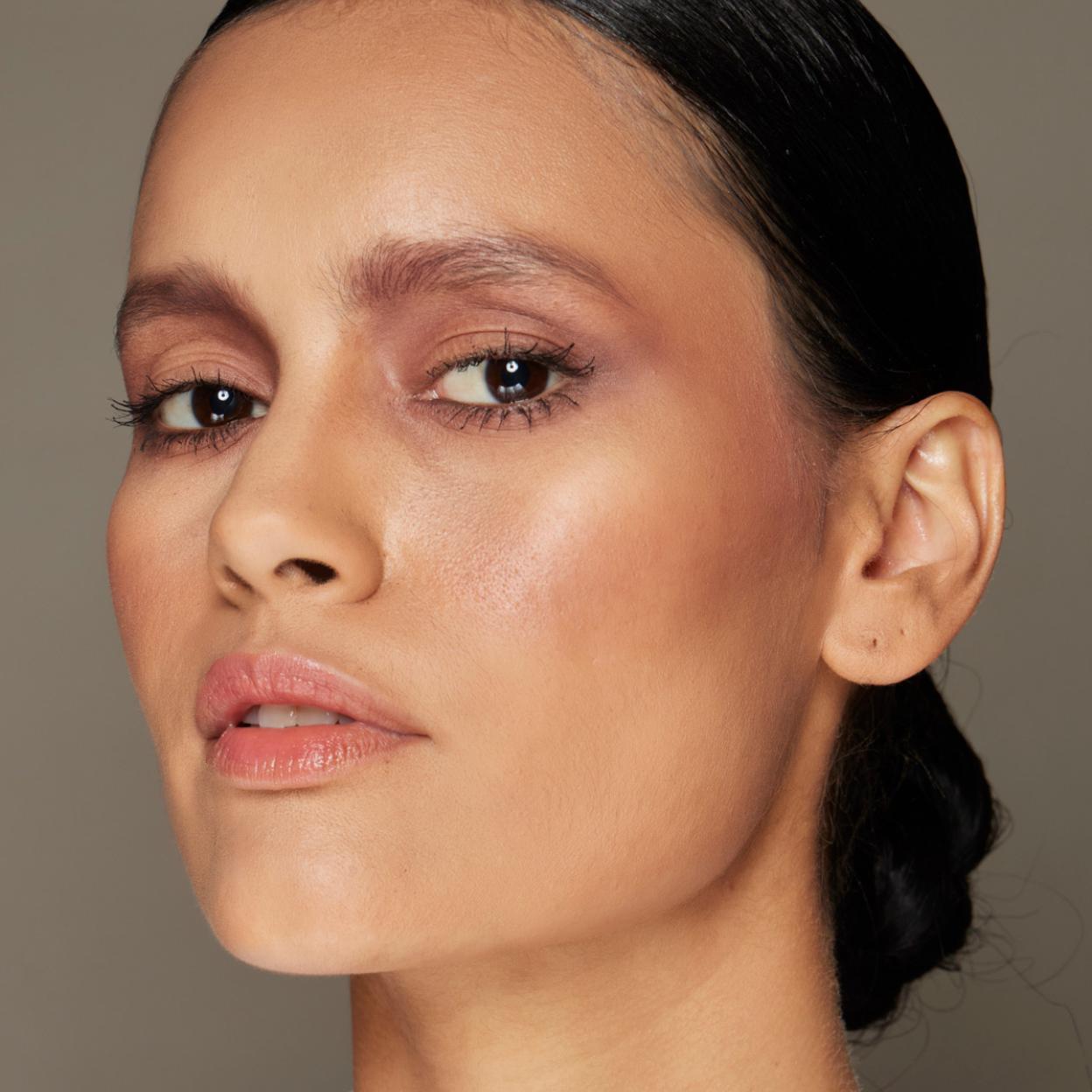 La crema calmante cn ingredientes naturales que deja la piel renovada y nada seca