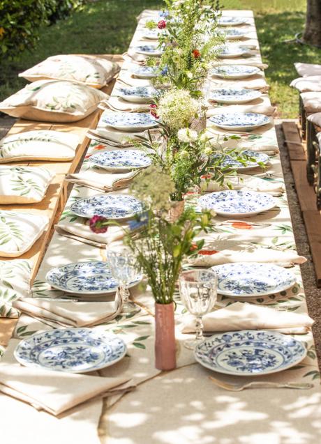 Imagen - Mantel pintados con motivos vegetales. Fotos: DR