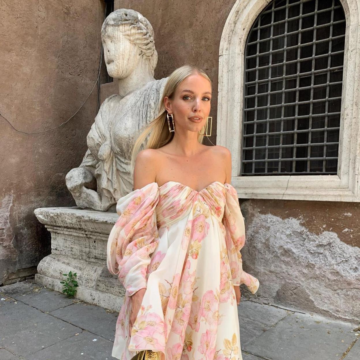 Tres vestidos midi de Mango para llevar con alpargatas y conseguir un look de diez