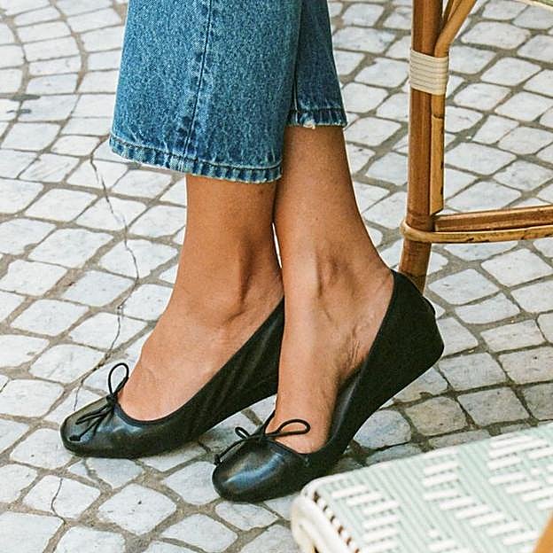 Las bailarinas que aman las francesas han aterrizado en Zara (y pueden ser tuyas por menos de 40 euros)