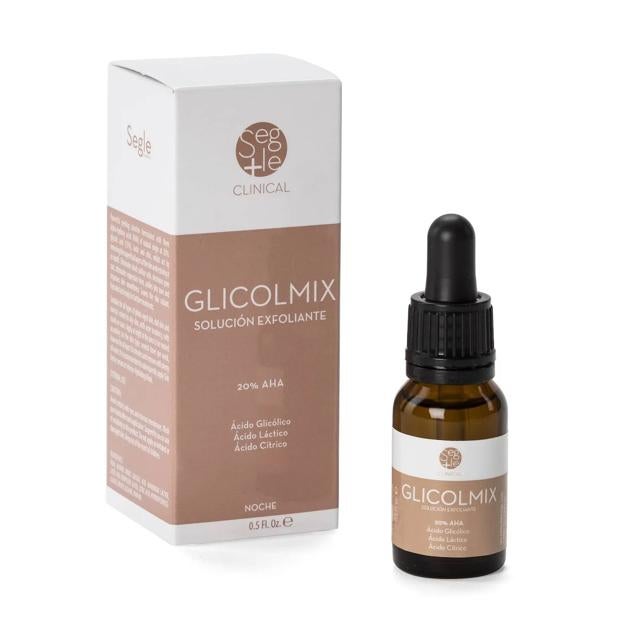 El Glicolmix de Segle transforma la piel por completo, suavizando arrugas, potenciando la elasticidad, disminuyendo manchas, unificando el tono, afinando textura y poros, iluminando y equilibrando. ¿Cómo? Gracias a un 15% de ácido glicólico que promueve la renovación celular, un 4% de ácido láctico para aclarar e iluminar y un 1% de ácido cítrico antioxidante y despigmentante.