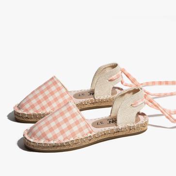 Imagen secundaria 1 - Las alpargatas planas de Toms, Break and Walk y Paez