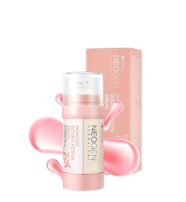Probiotics Double Action Serum de Neogen revitaliza, hidrata y mejora el aspecto de los signos de la edad. Combate la piel cansada con su infusión de ingredientes probióticos y antioxidantes, fortalece y protege gracias a las ceramidas. Reafirma, alisa y tonifica por los péptidos y la adenosina. Ilumina y unifica por la niacinamida. Mejora la hidratación relleno y elasticidad por el colágeno hidrolizado, el escualeno, el pantenol y los diferentes tipos de ácido hialurónico. Y, energiza por el romero.