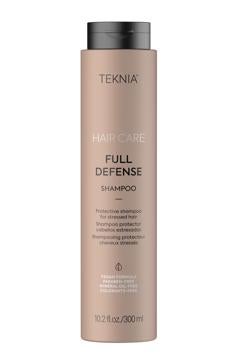 Imagen secundaria 2 - Para un corte a medio camino entre el mullet y el shag, te recomendamos el exfoliante capilar de Sephora Collection (13,99 €) y el Champú Full Defense de Teknia (18,50 €).