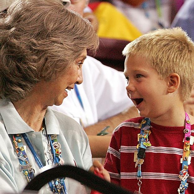 La conexión secreta entre Juan Urdangarin, el hijo desaparecido de la infanta Cristina y la reina Sofía: por qué su nieto más misterioso se ha convertido en su favorito