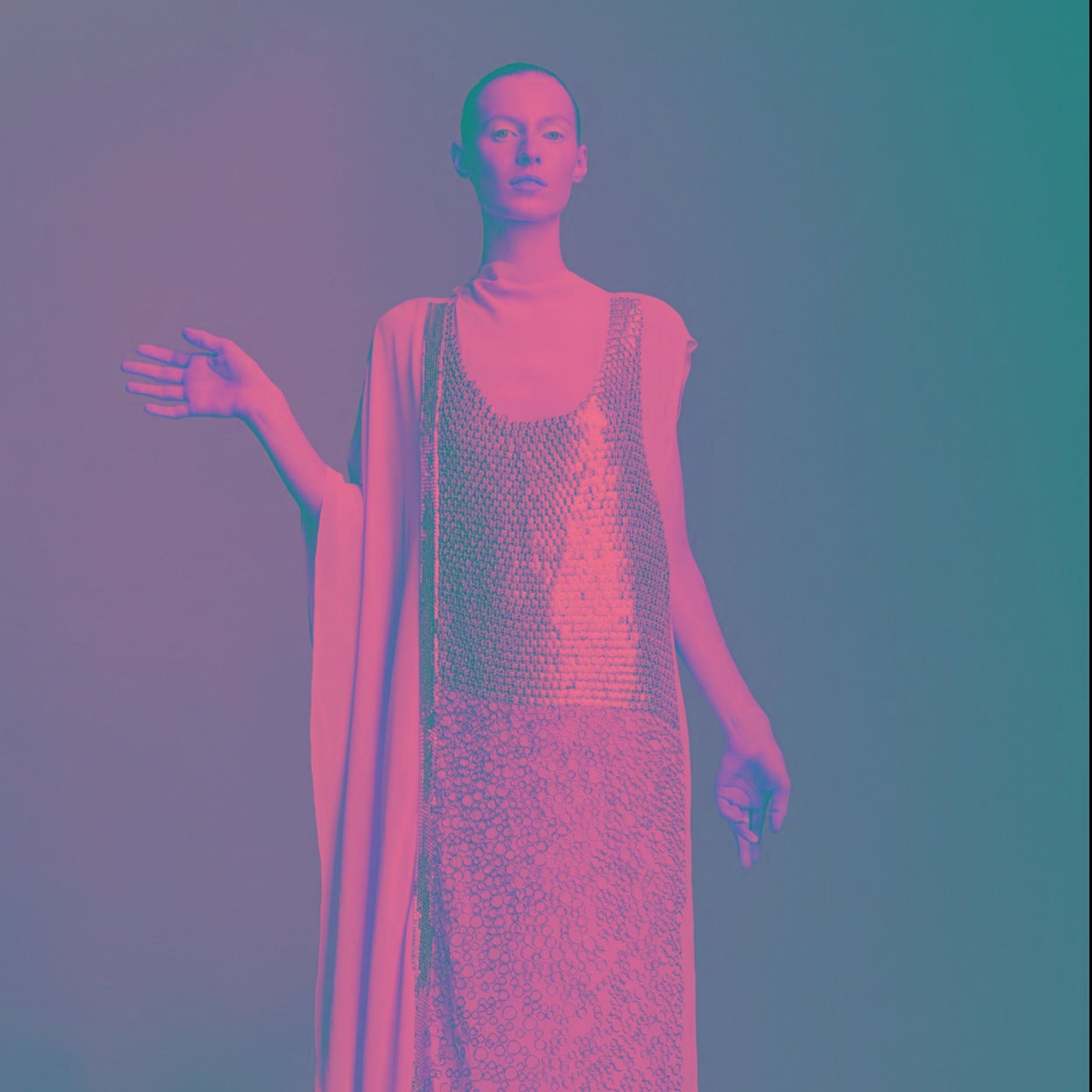 Vestido de Zara Atelier que lució Marta Ortega en el desfile de Dior celebrado en Sevilla.