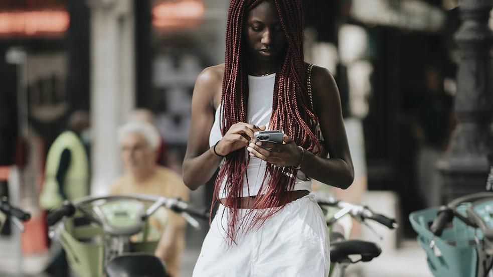 Los pantalones de lino están arrasando este verano